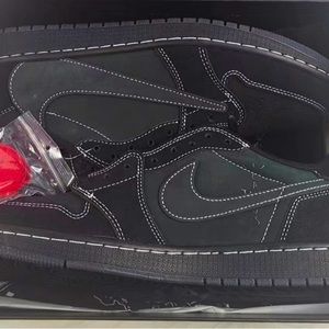 TRAVIS SCOTT BLACK PHANTOM